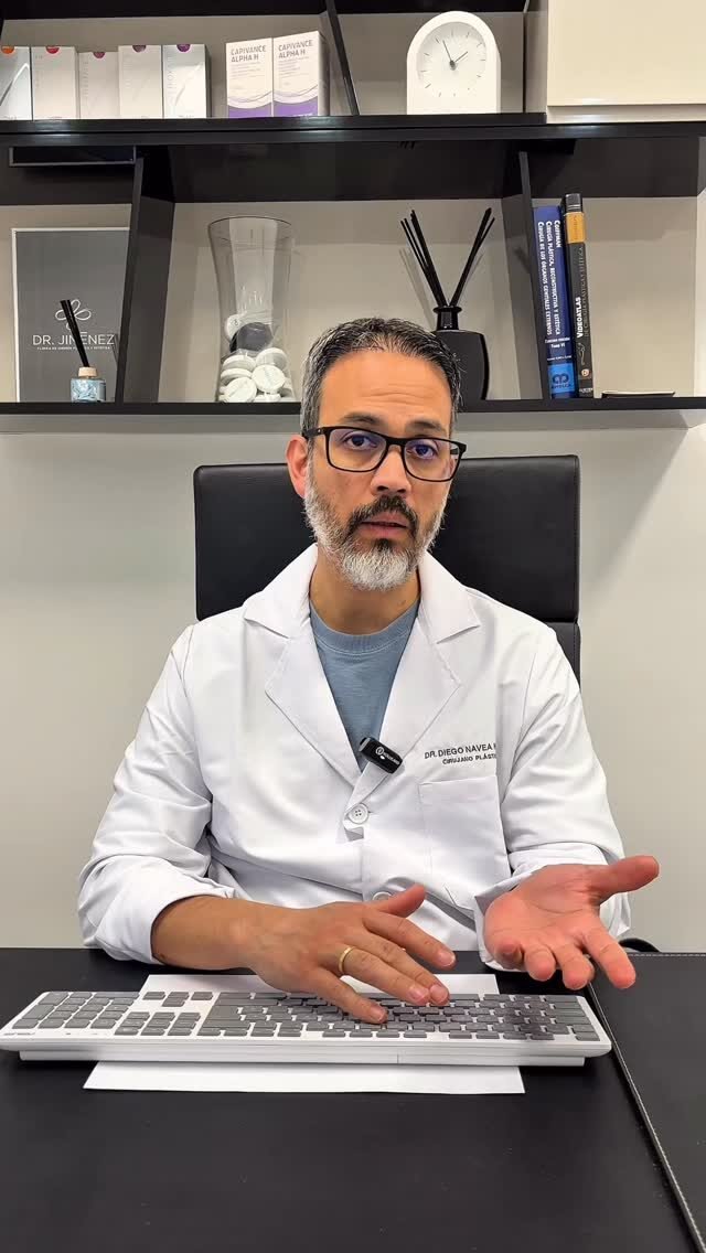 Instagram post from clinicadr.jimenez. This post is in position 1.